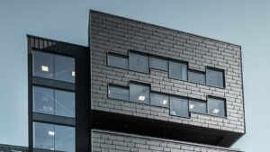 Fasádny panel FX.12 PREFA čierna